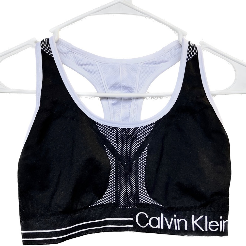 Calvin Klein Performance Women’s Sports Bra Reversible Racerback Small 3579463‍‍